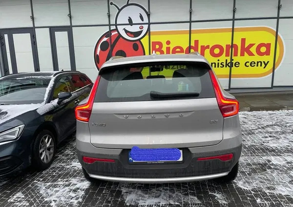 samochody osobowe Volvo XC 40 cena 132000 przebieg: 8900, rok produkcji 2022 z Wrocław